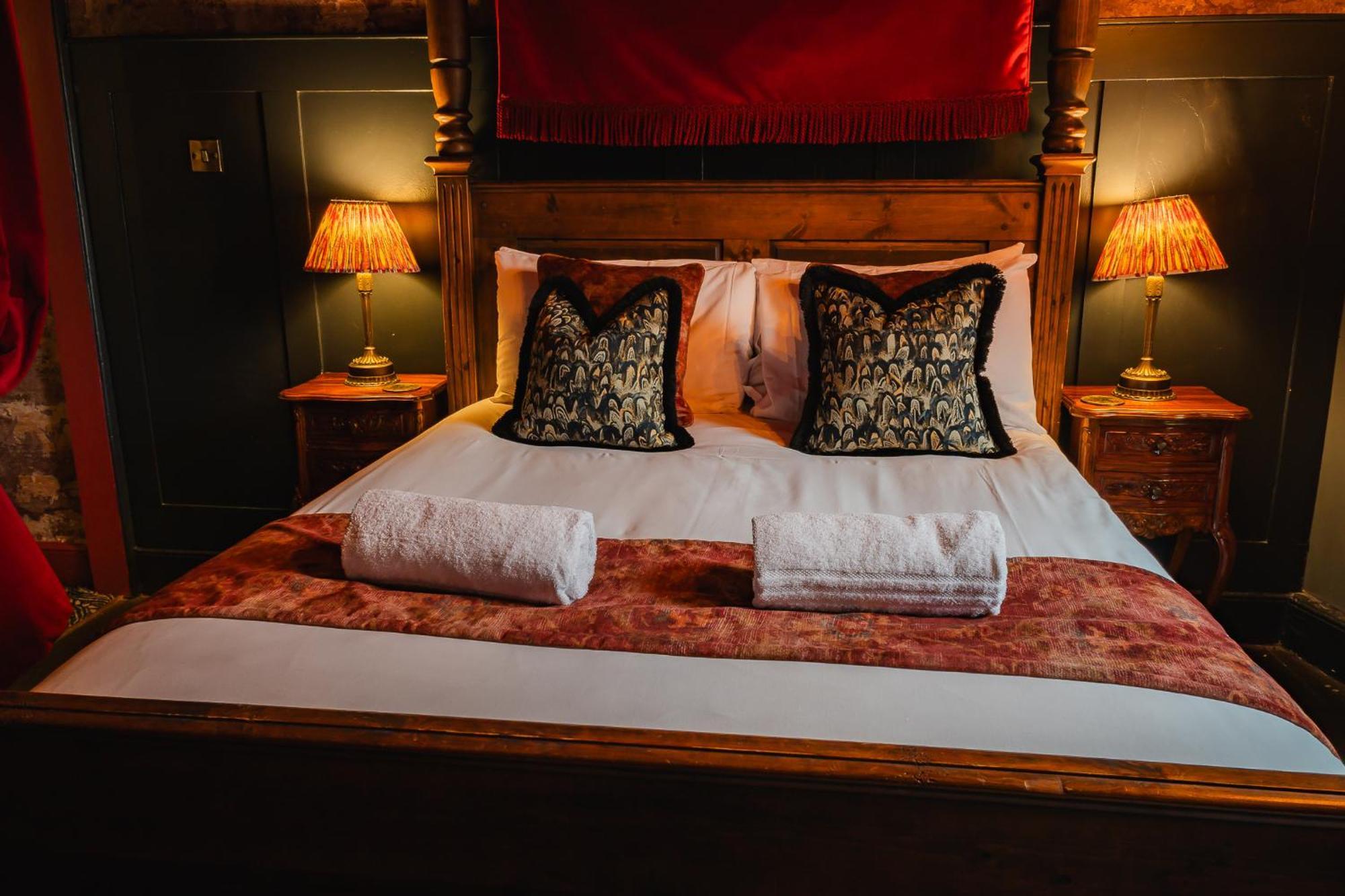 Golden Fleece York — Photos 1